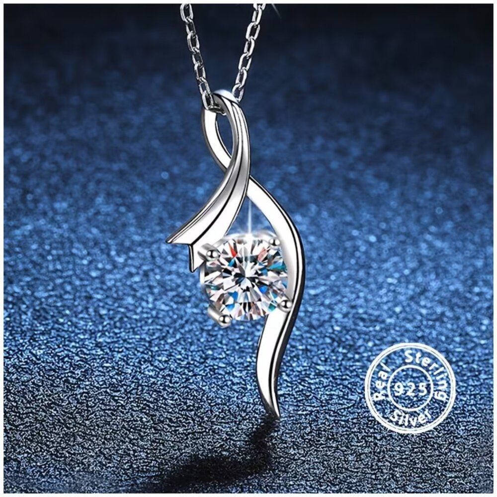 Moissanite 1-carat Pendant Rivals Diamonds 925 Sterling Silver Plate Necklace